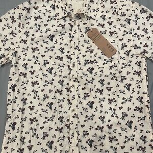 Vstr Cream and Red Casual Button Down Shirt with Playful Pattern (never worn)